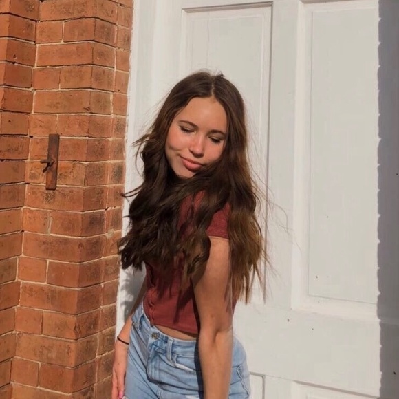 Meet the Posher Other - Meet your Posher, Mackenzie